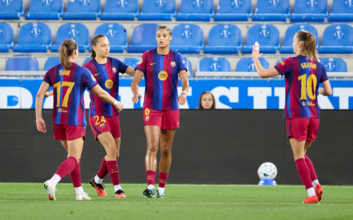 Barcelona Women players during the 6-0 Liga F win over Deportivo Alavés